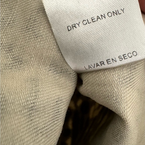 English‎ Rose Sleeveless Denim Vest Women's S/M Gray Animal Studs Fringe Buttons - Picture 8 of 10